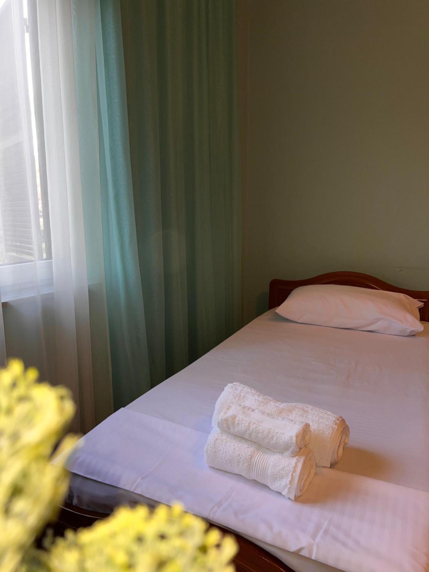 Berat Private Room In Haxhialiu Villa Exterior photo