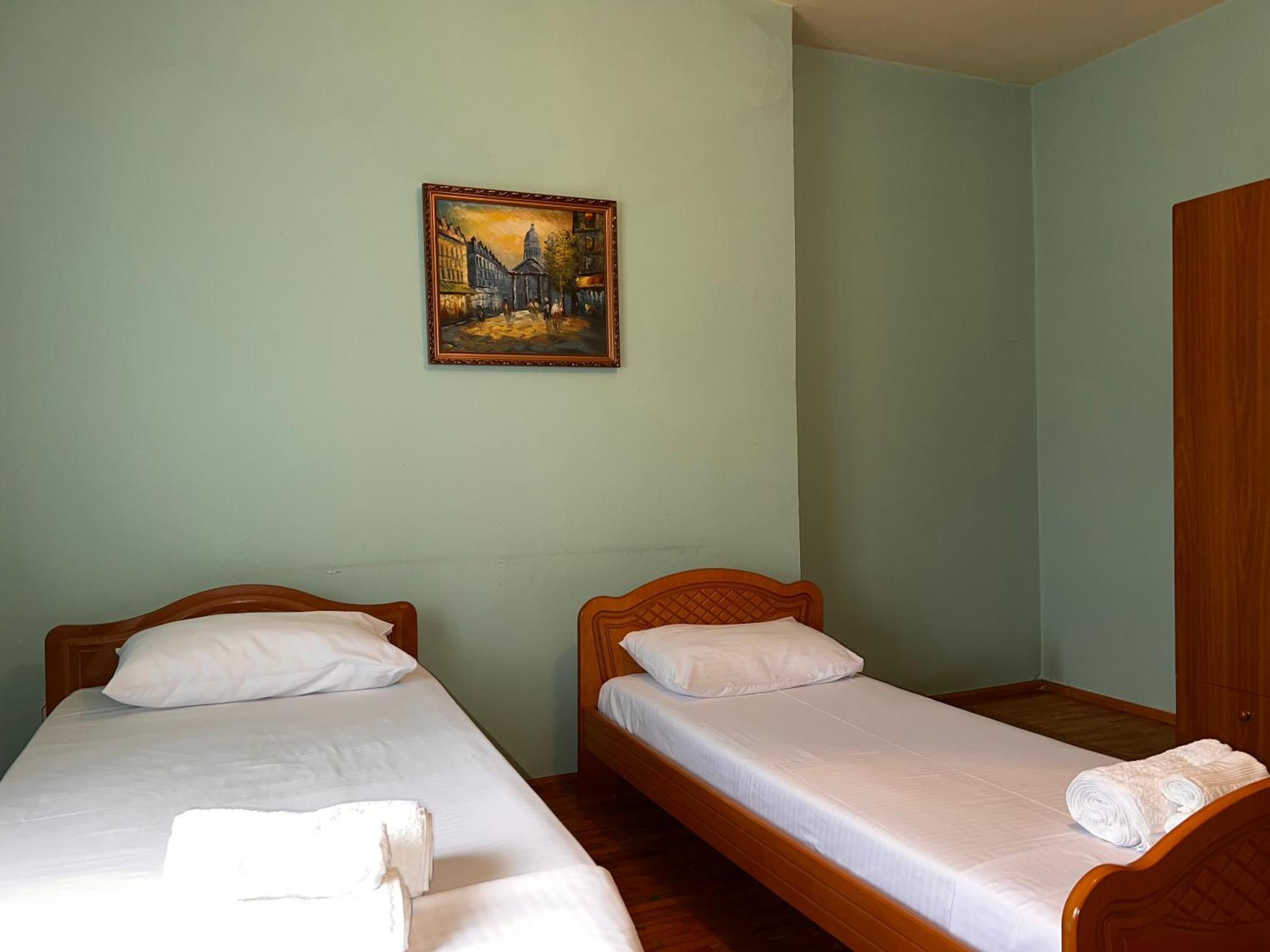 Berat Private Room In Haxhialiu Villa Exterior photo