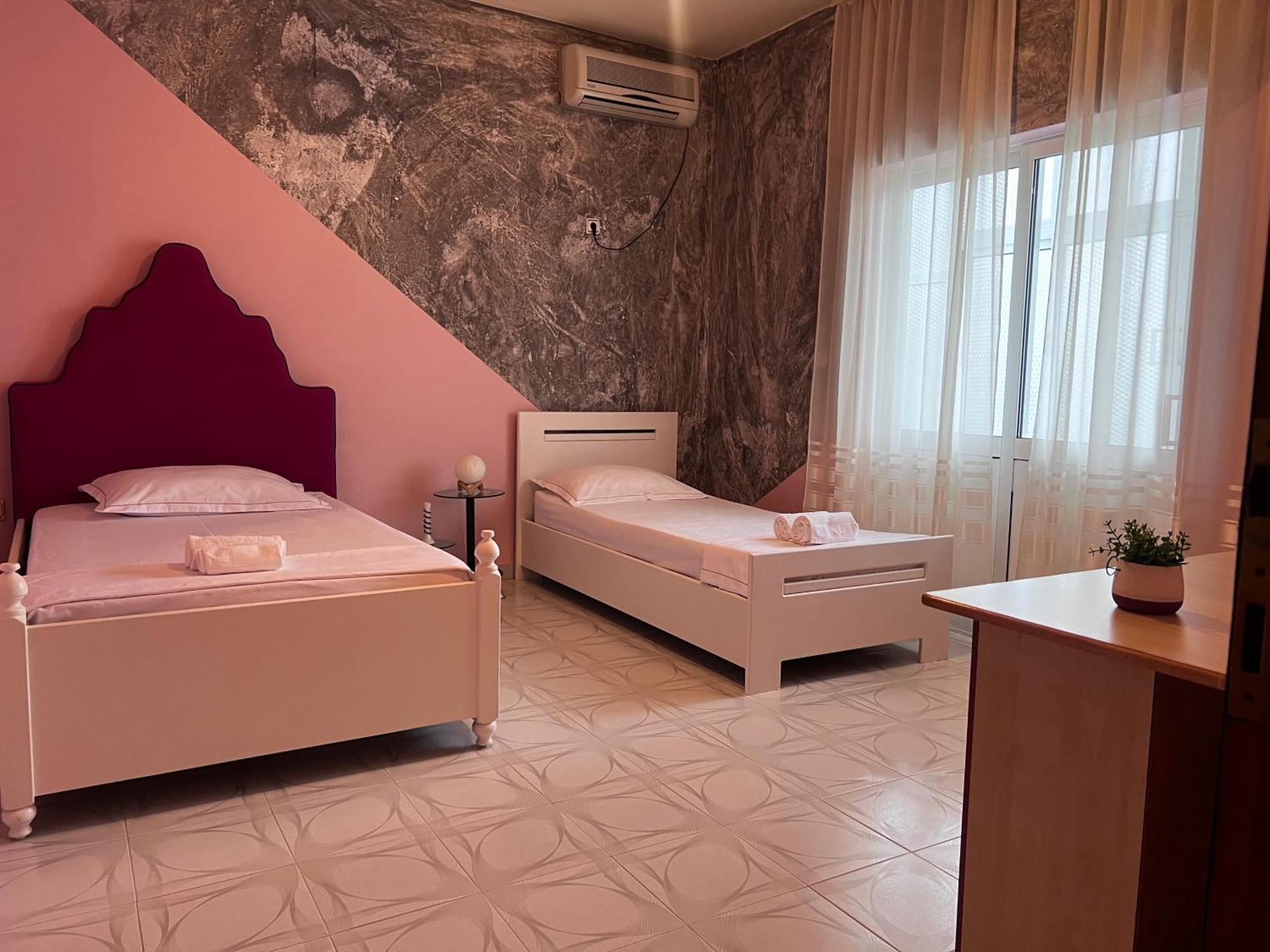 Berat Private Room In Haxhialiu Villa Exterior photo