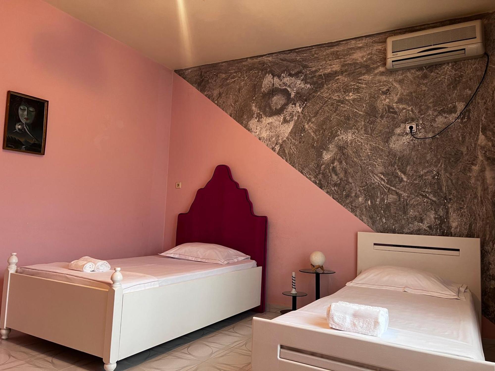 Berat Private Room In Haxhialiu Villa Exterior photo
